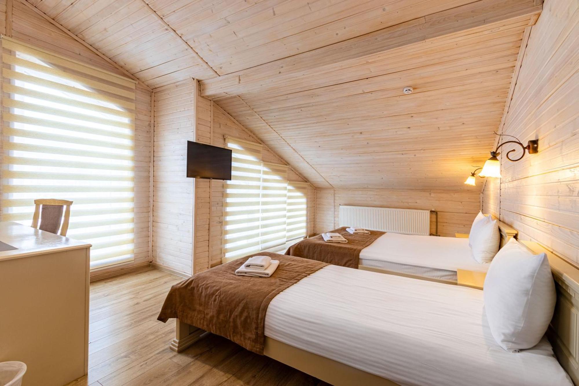 Gold Palace Wellness & Spa Bukovel Extérieur photo