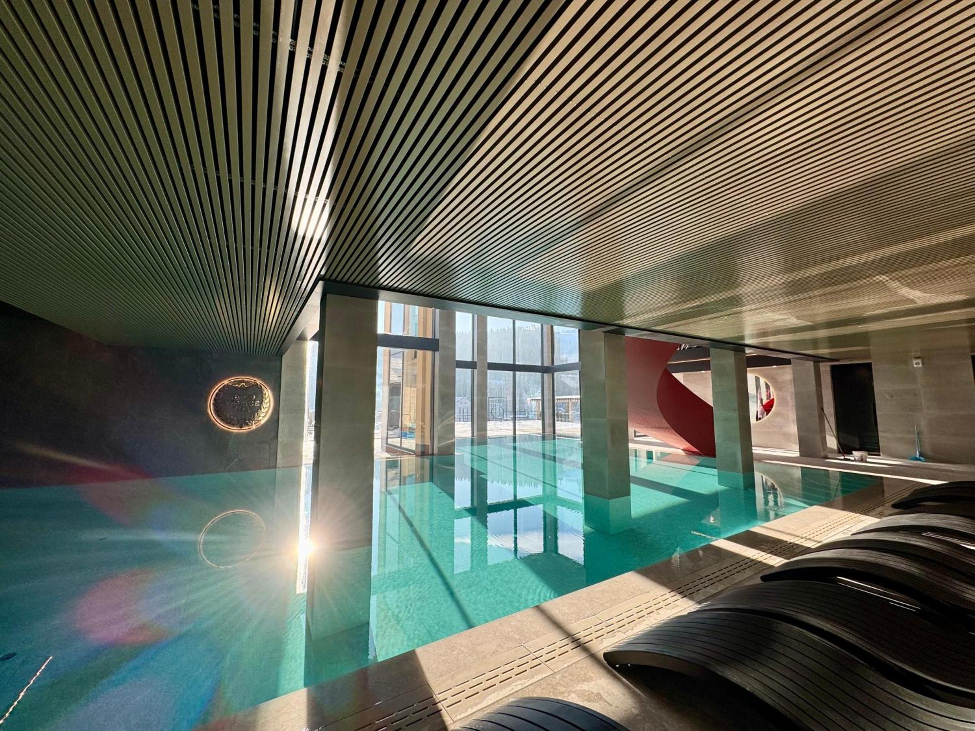 Gold Palace Wellness & Spa Bukovel Extérieur photo