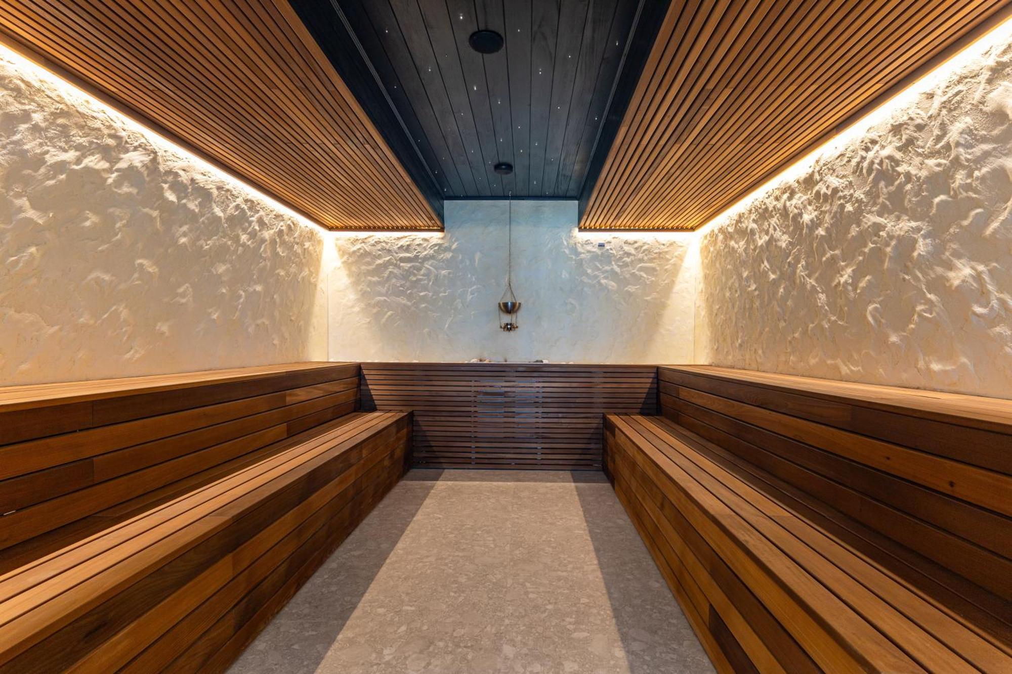 Gold Palace Wellness & Spa Bukovel Extérieur photo