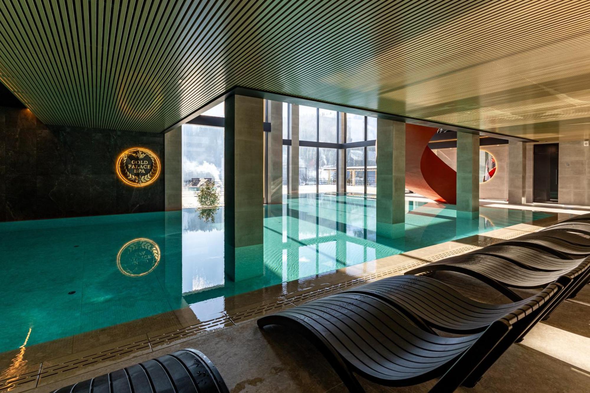 Gold Palace Wellness & Spa Bukovel Extérieur photo
