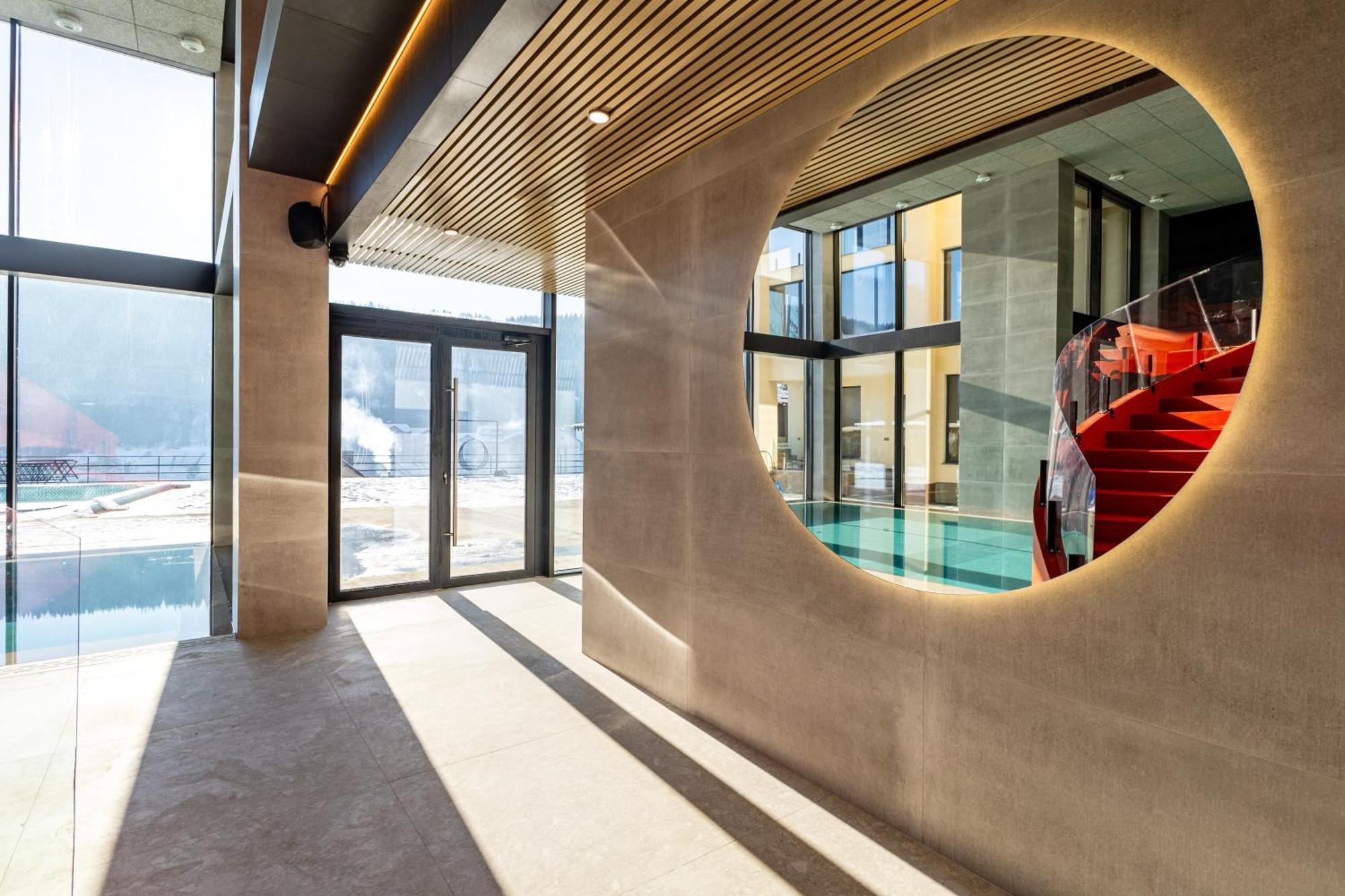 Gold Palace Wellness & Spa Bukovel Extérieur photo